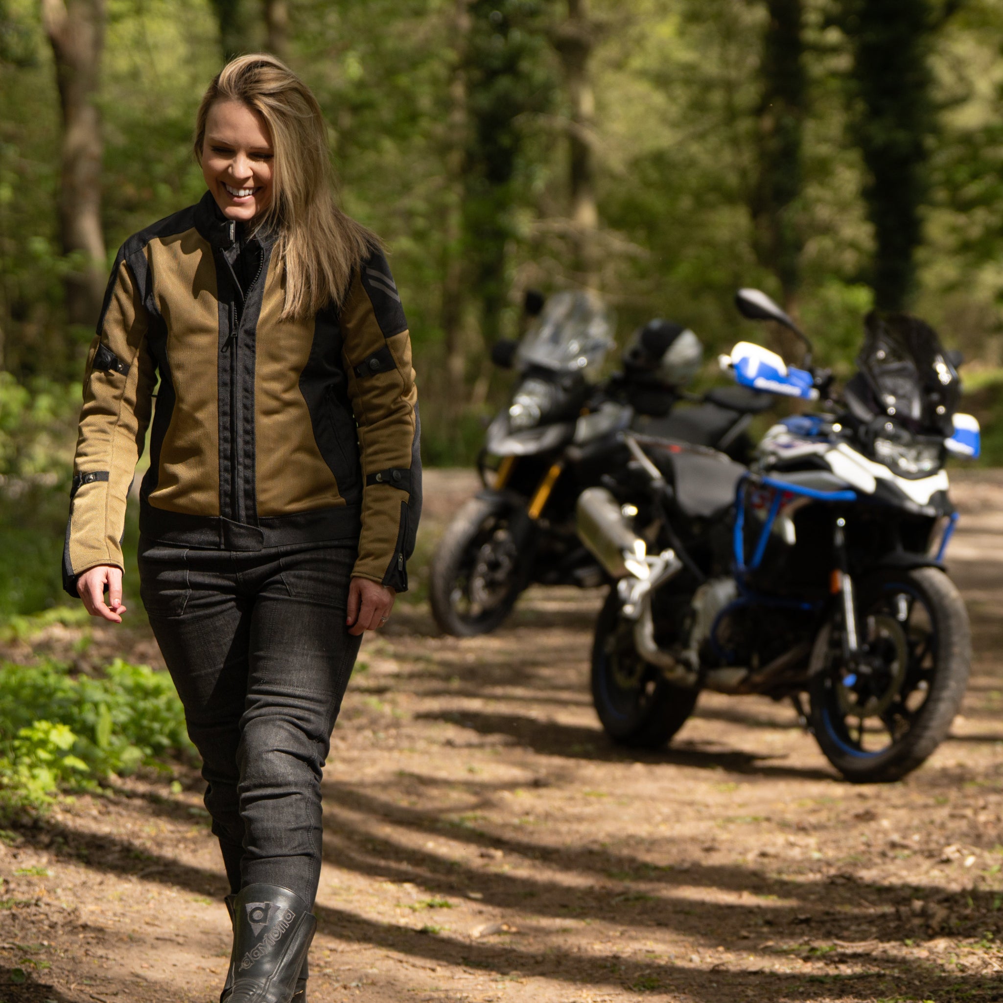 Bonnie Gold Mesh Motorcycle Jacket | Women's CE AA Rated