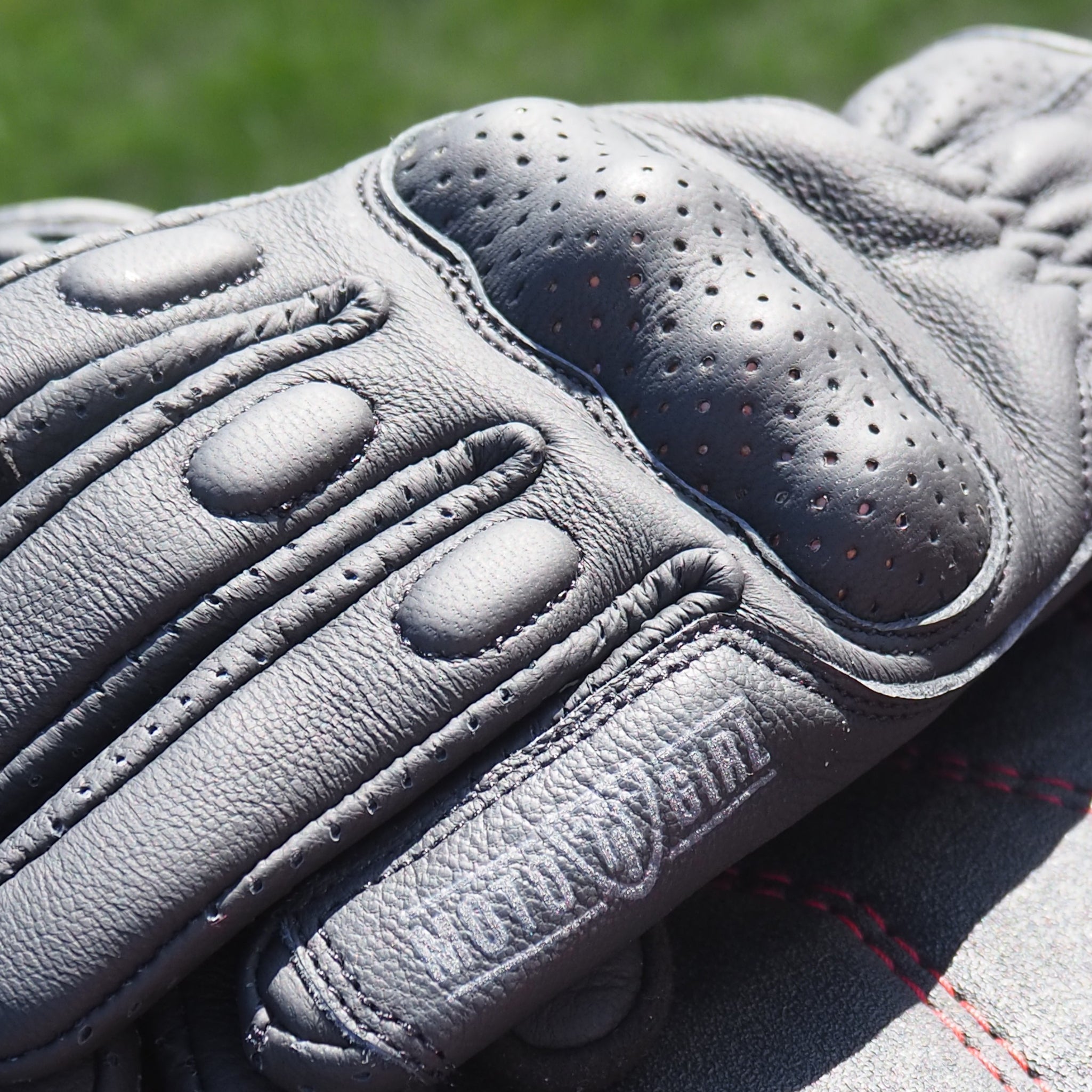 Yoko Leather Motorcycle Gloves – Women's Summer CE Gloves – Moto Lounge
