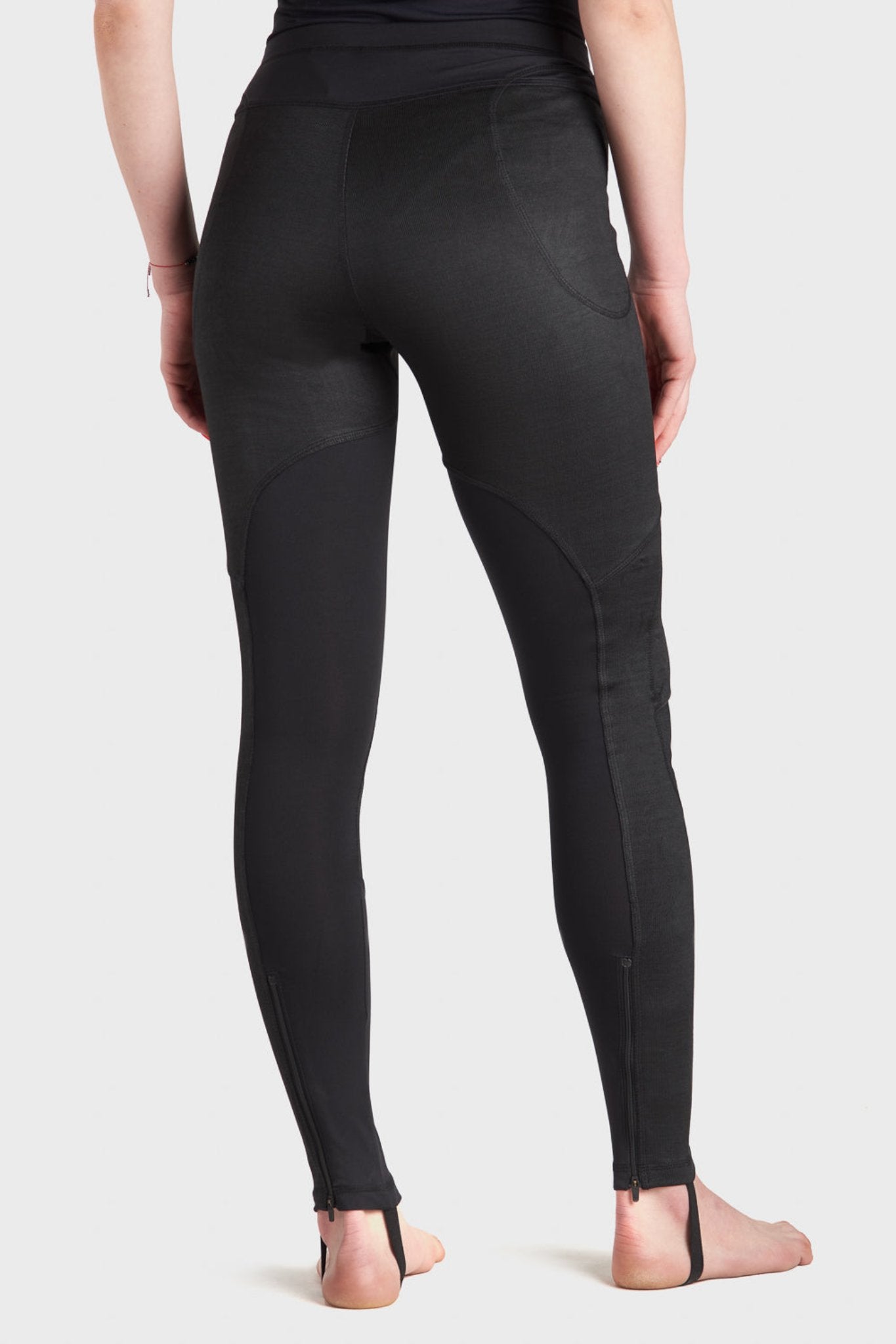 Woman&#39;s legs wearing armoured motorcycle leggings from Pando Moto