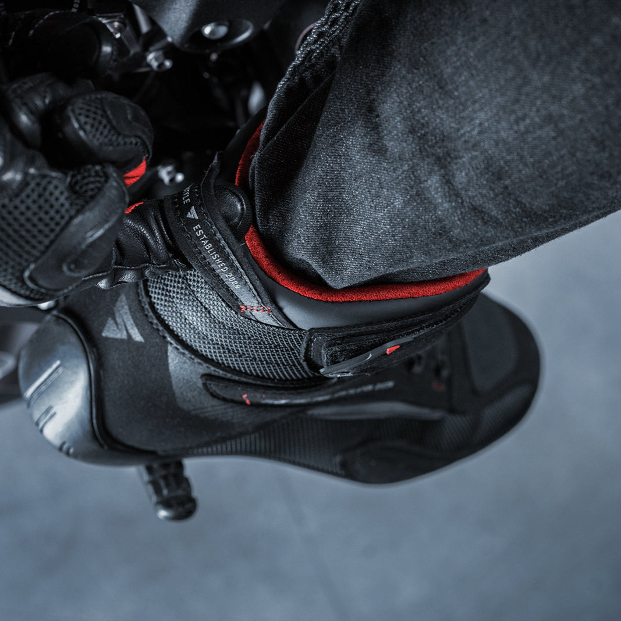 EXO VENTED - Lady Motorcycle Sneakers | Moto Lounge